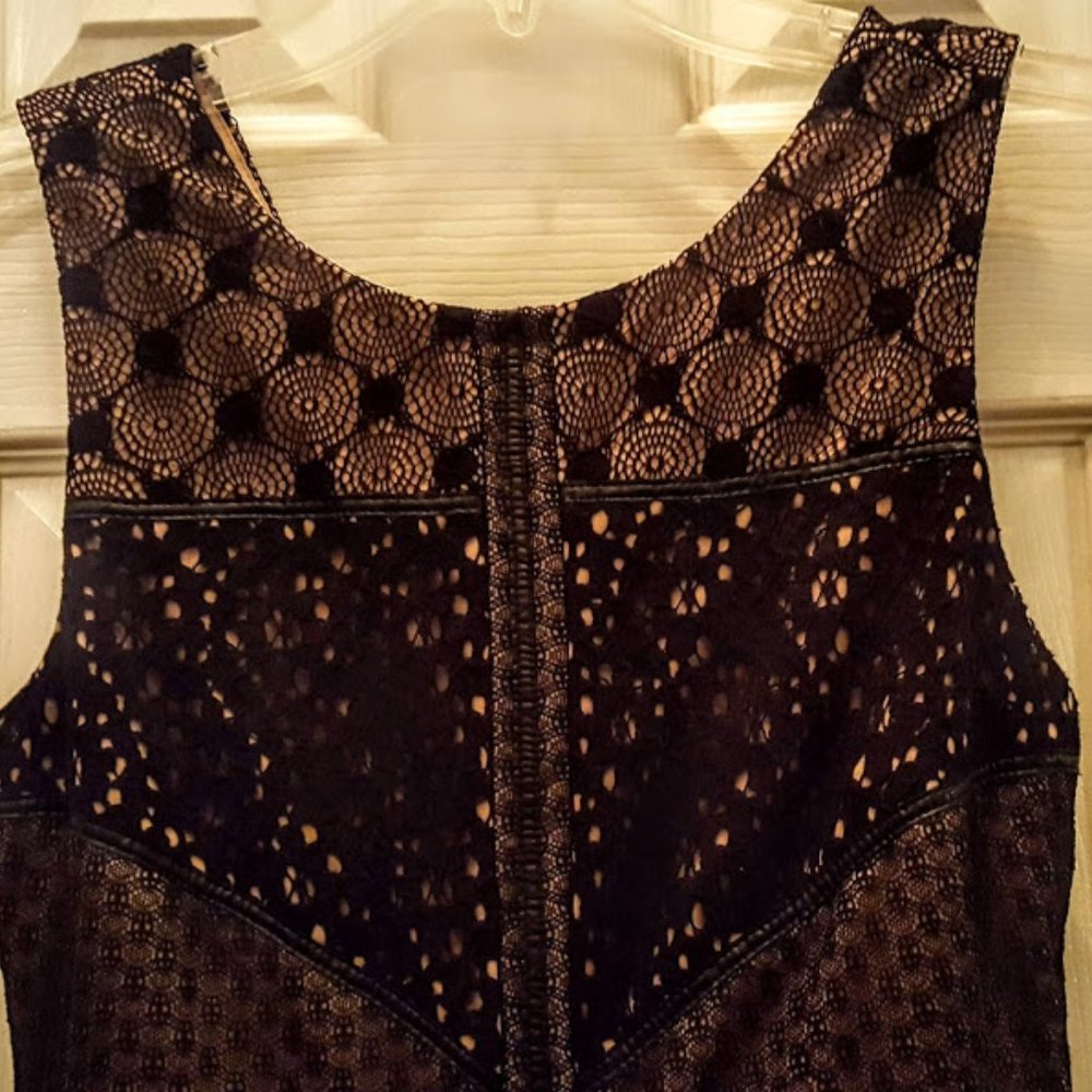 NEW w/TAGS-GREAT VALUE!  Anthropologie Heartloom Sheath Dress XS - Picture 3 of 13